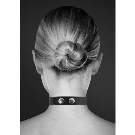 Чокер с надписью SLAVE